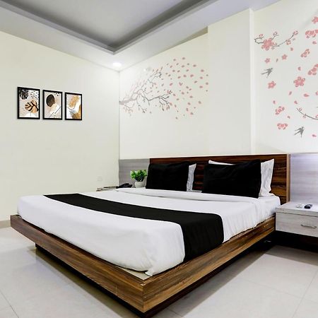 Super Townhouse Hoshangabad Road Near Aashima Mall Samarda Kaliāsot Exterior foto