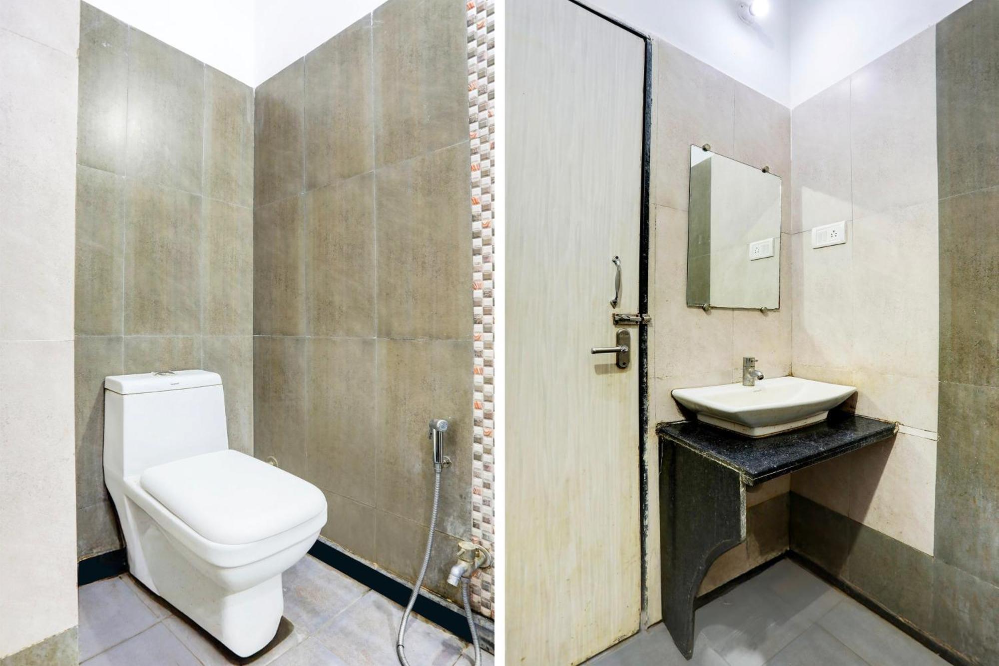 Super Townhouse Hoshangabad Road Near Aashima Mall Samarda Kaliāsot Exterior foto