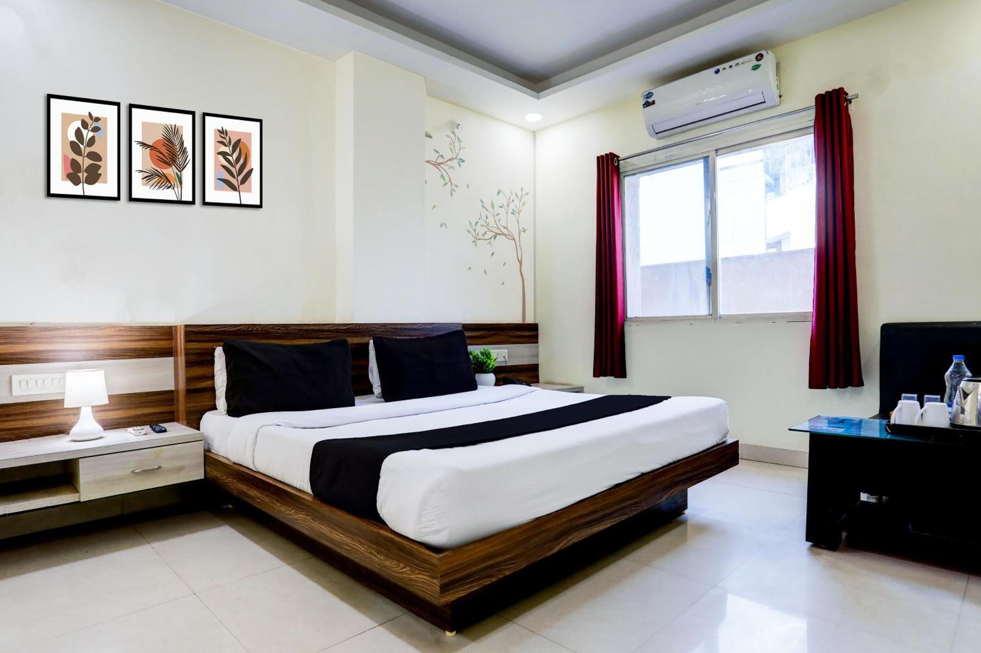 Super Townhouse Hoshangabad Road Near Aashima Mall Samarda Kaliāsot Exterior foto